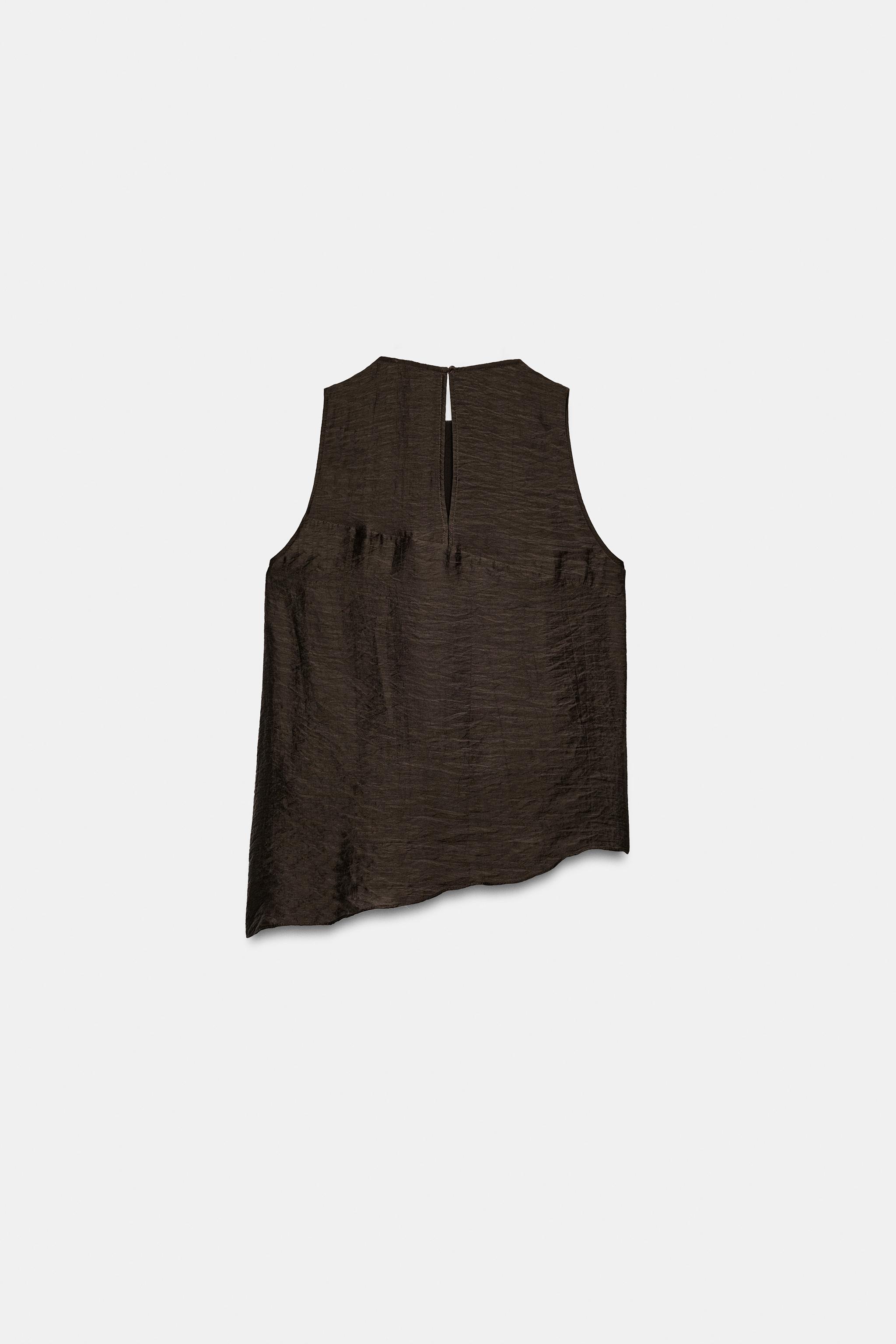 TOP ASYMÉTRIQUE À VOLANTS